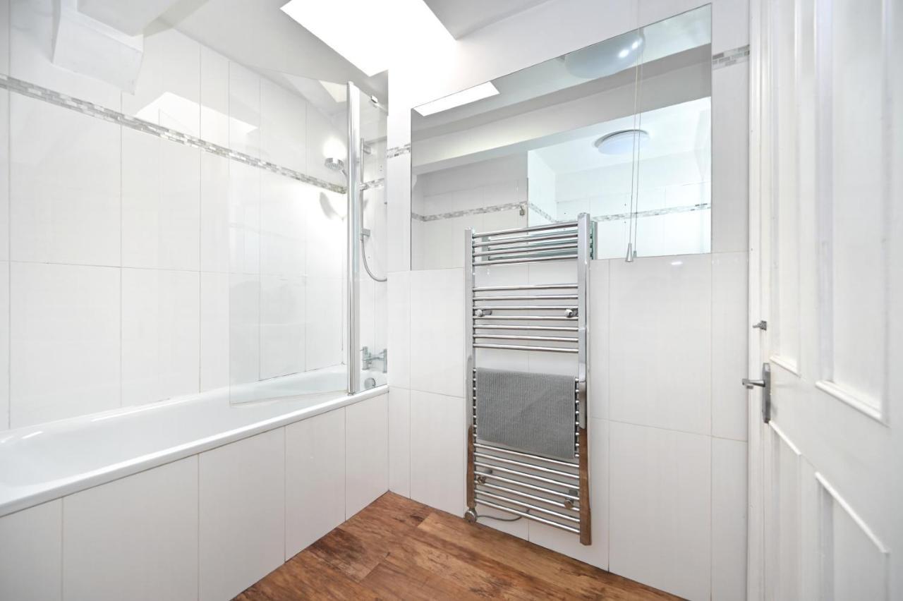 Soho, Piccadilly & Chinatown - Two Bedroom & Two Double Beds Apartment ลอนดอน ภายนอก รูปภาพ