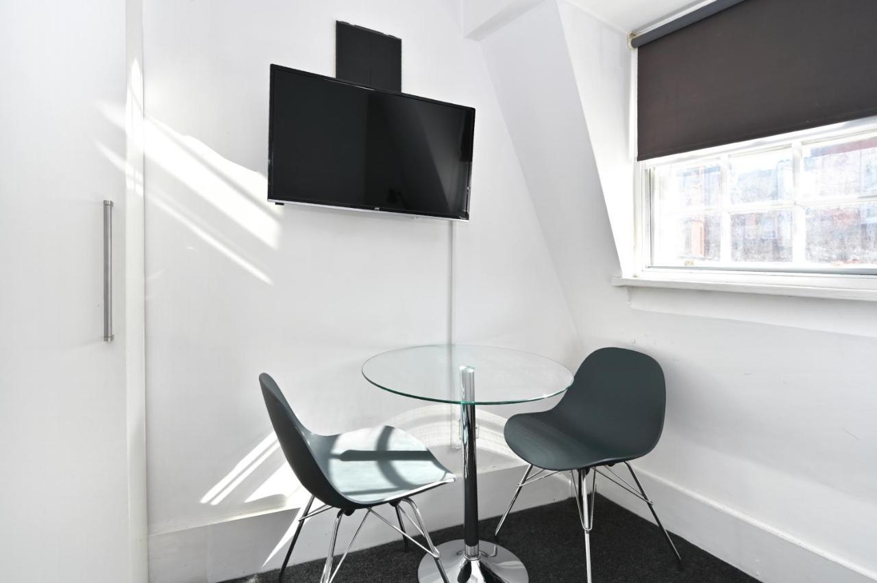 Soho, Piccadilly & Chinatown - Two Bedroom & Two Double Beds Apartment ลอนดอน ภายนอก รูปภาพ